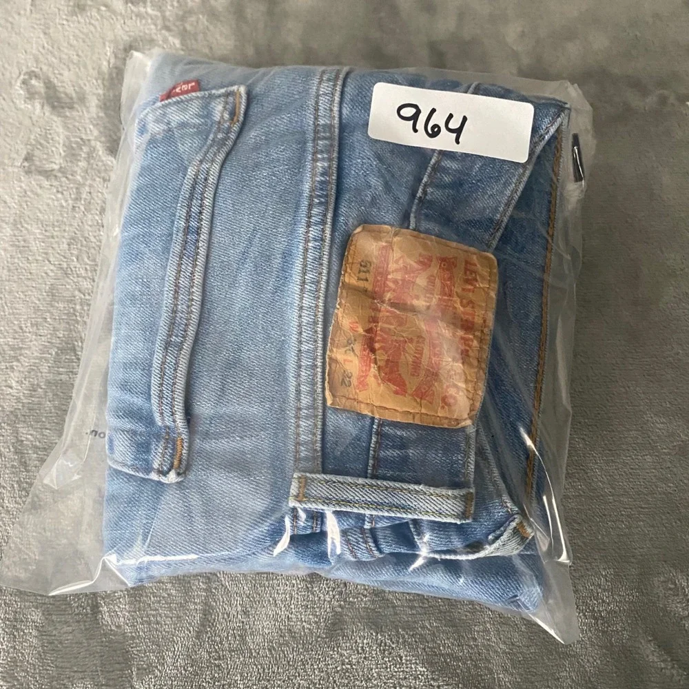 Levi 511 Slim Fit Jeans Mens 31x27 Blue Medium Wash Denim Pants 04511-3920